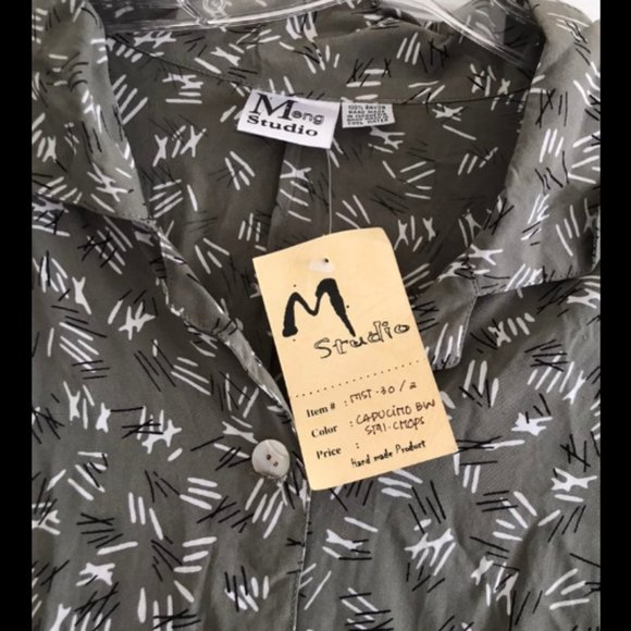 Button down blouse - Picture 2 of 2